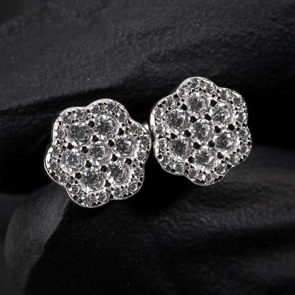 Mens Cluster Iced White Gold Flower Stud Sterling Silver Screw Back Earrings - Picture 2 of 6